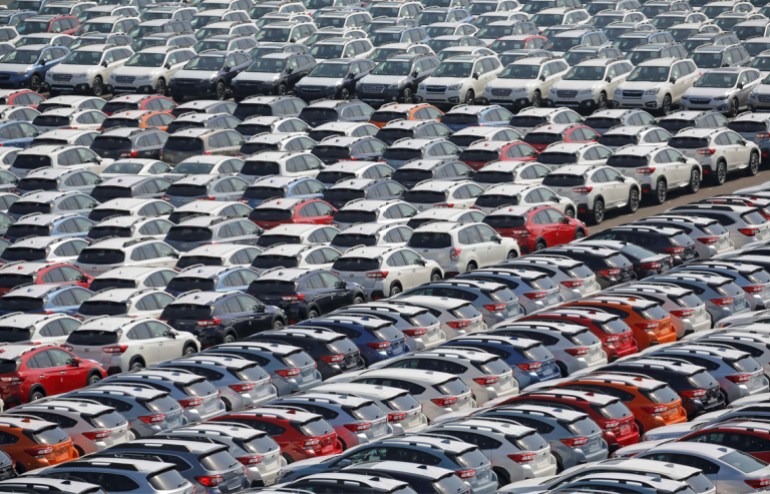 تقرير: بسبب أزمة الدولار.. شركات صناعة السيارات العالمية توقف صادراتها إلى مصر