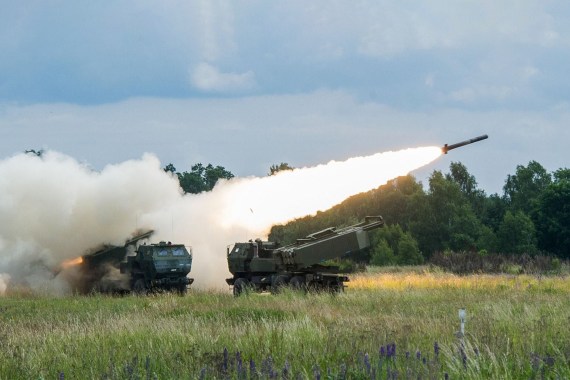 M142 High Mobility Artillery Rocket System (HIMARS) vehicles execute a fire mission during Exercise Saber Strike at Bemoko Piskie, Poland, June 16, 2017. Image: US Army/Markus Rauchenberger