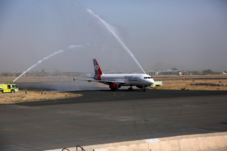 First commercial flight leaves Yemen’s Sanaa to Amman