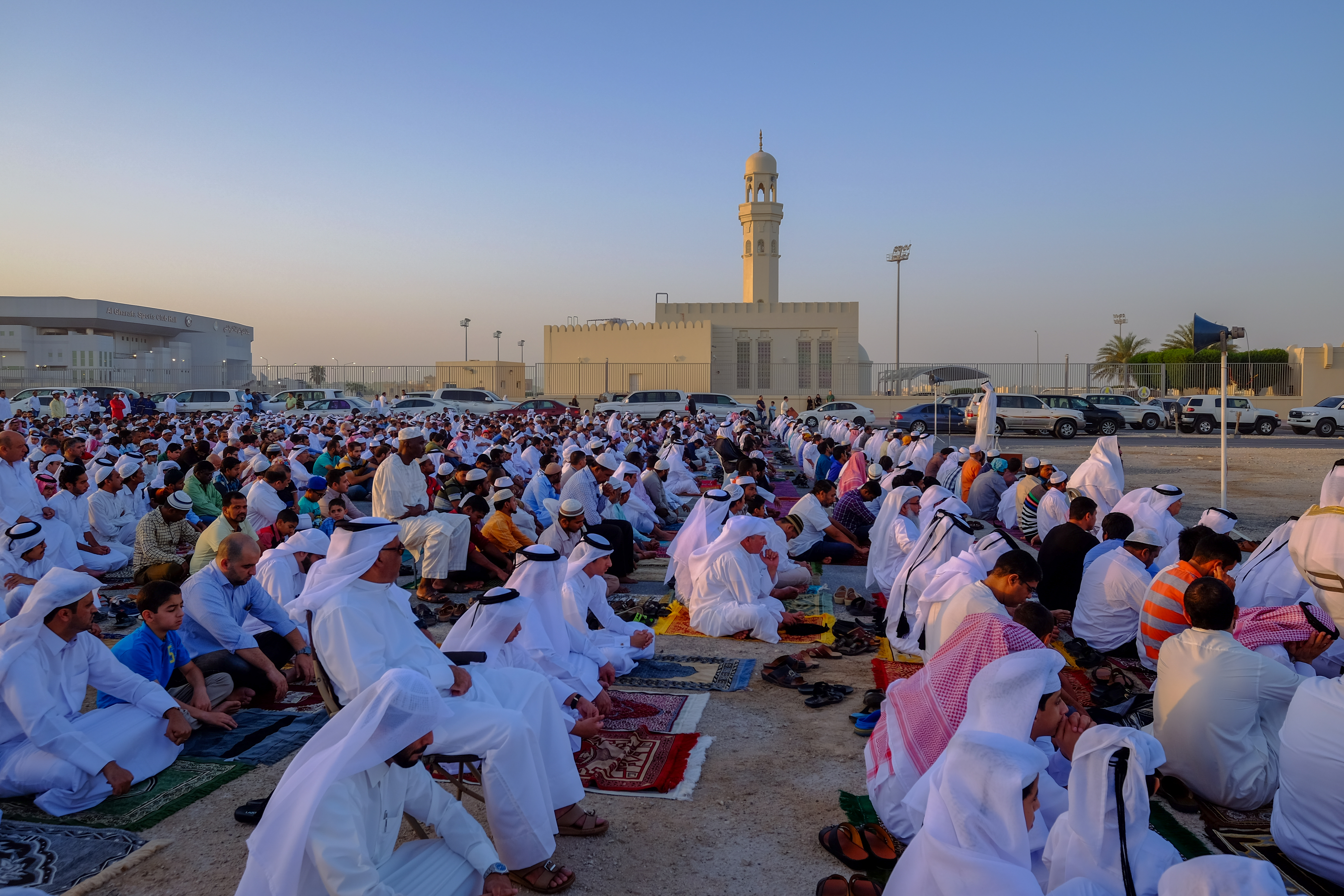 صلاة العيد في قطر 1239038848 شترستوك