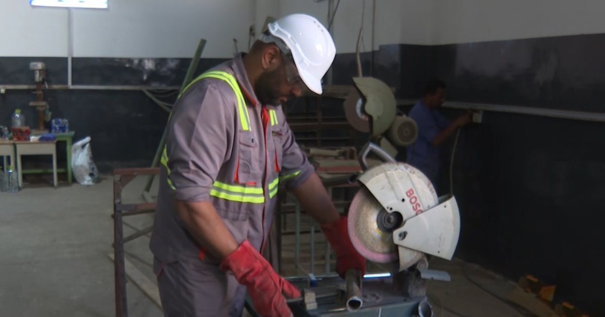 ليبيا.. الشباب يفضلون العمل بالقطاع الخاص على الوظائف الحكومية
