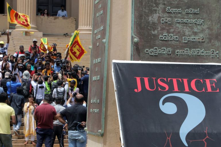 Political crisis in Sri Lanka