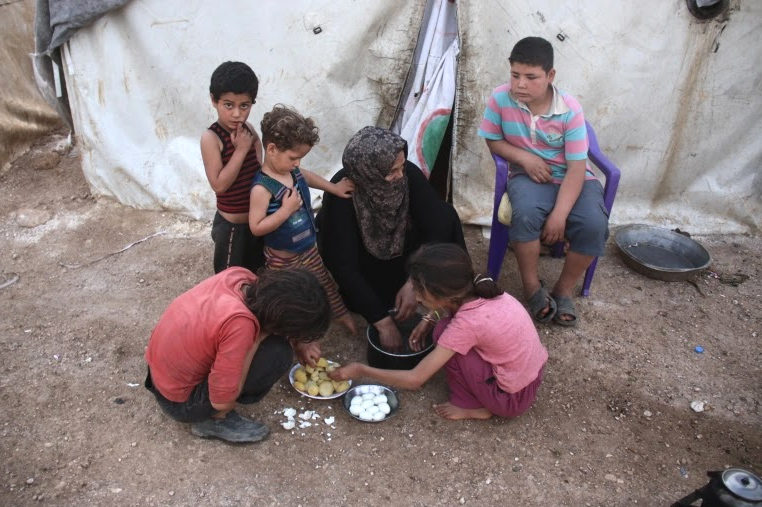 4 - سوريا - إدلب - ناشطون في مجال الإغاثة والاستجابة الإنسانية يحذرون من مجاعة في حال توقف آلية عبور المساعدات إلى السوريين
