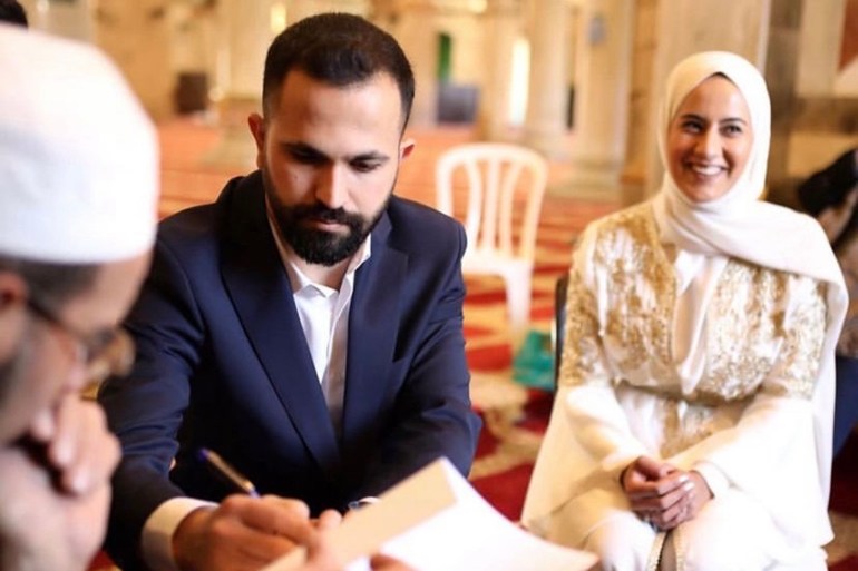 القدس-المسجد الأقصى-عقد إيمرة وشهد قرانهما في المسجد الأقصى وسيتزوجان الشهر المقبل في اسطنبول-الجزيرة نت-2021