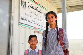 فلسطين- رام الله- عزيزة نوفل - طالبات في مدرسة عين سامية المهددة بالهدم الفوري- مواقع التواصل