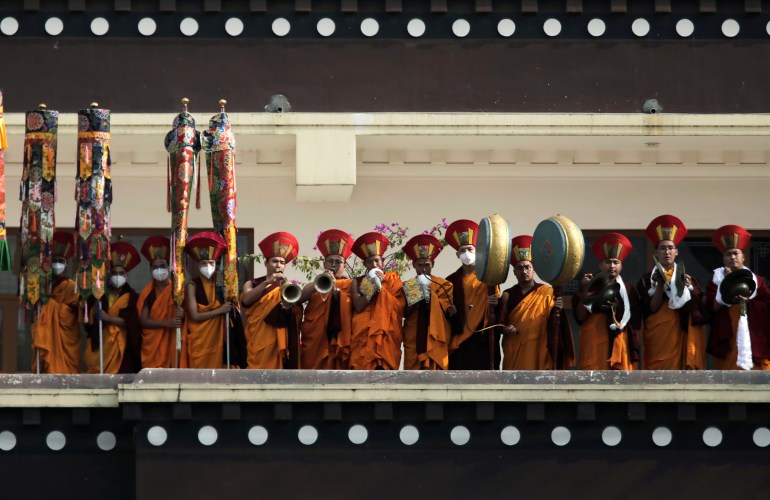 Funeral procession of Tsikey Chokling Rinpoche in Kathmandu