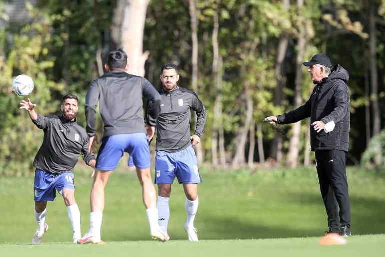 كيروش يبدأ تدريب المنتخب الإيراني 4 (الاتحاد الإيراني لكرة القدم)