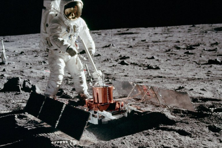 Passive Seismic Experiment, the first seismometer to be placed on the Moon. The Apollo seismographs sent data back to Earth between 1969 and 1977, when transmission ceased. Image Credit: NASA