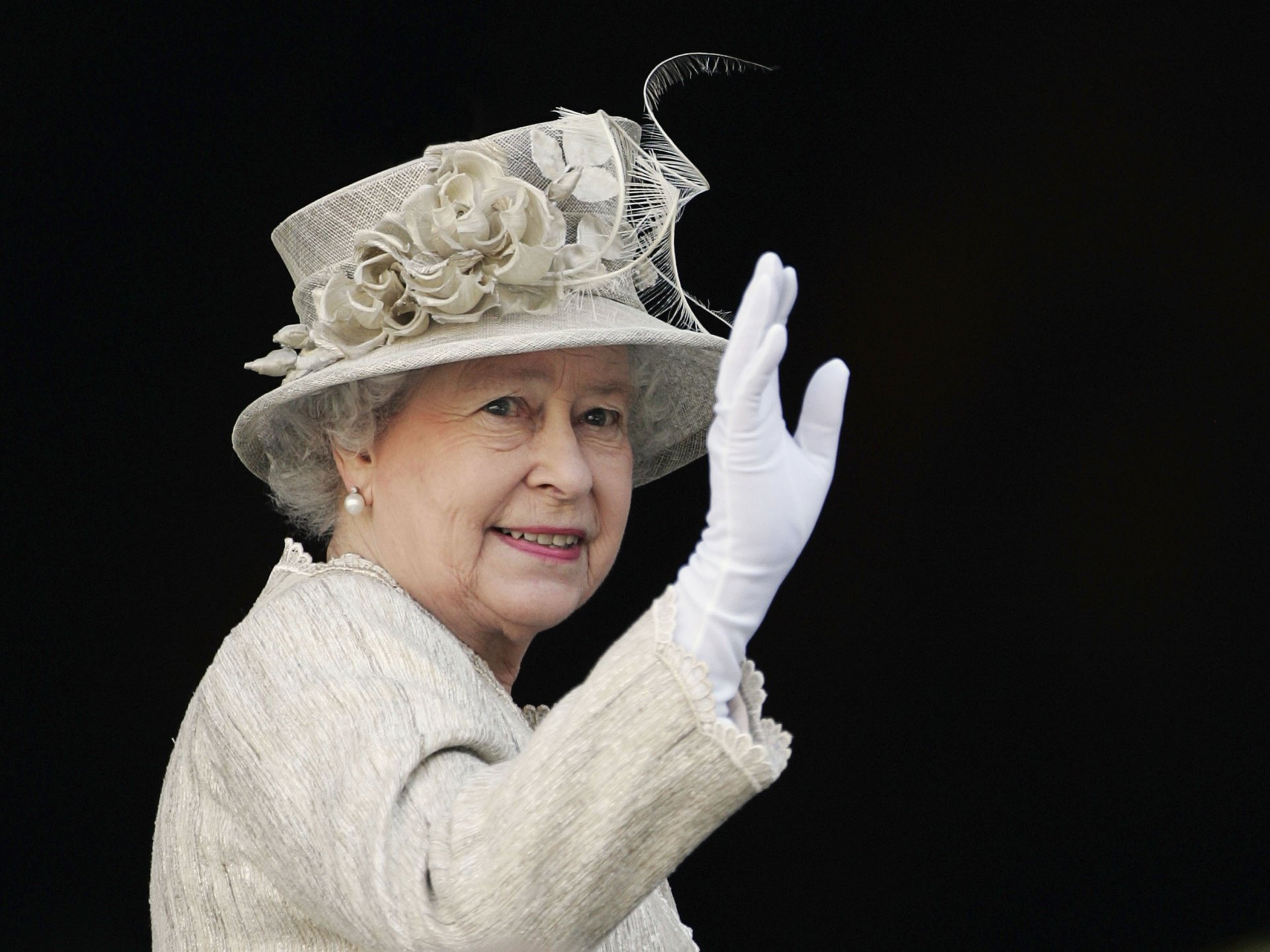 جنازة الملكة.. بريطانيا والعالم يستعدان لوداع إليزابيث الثانية اليوم