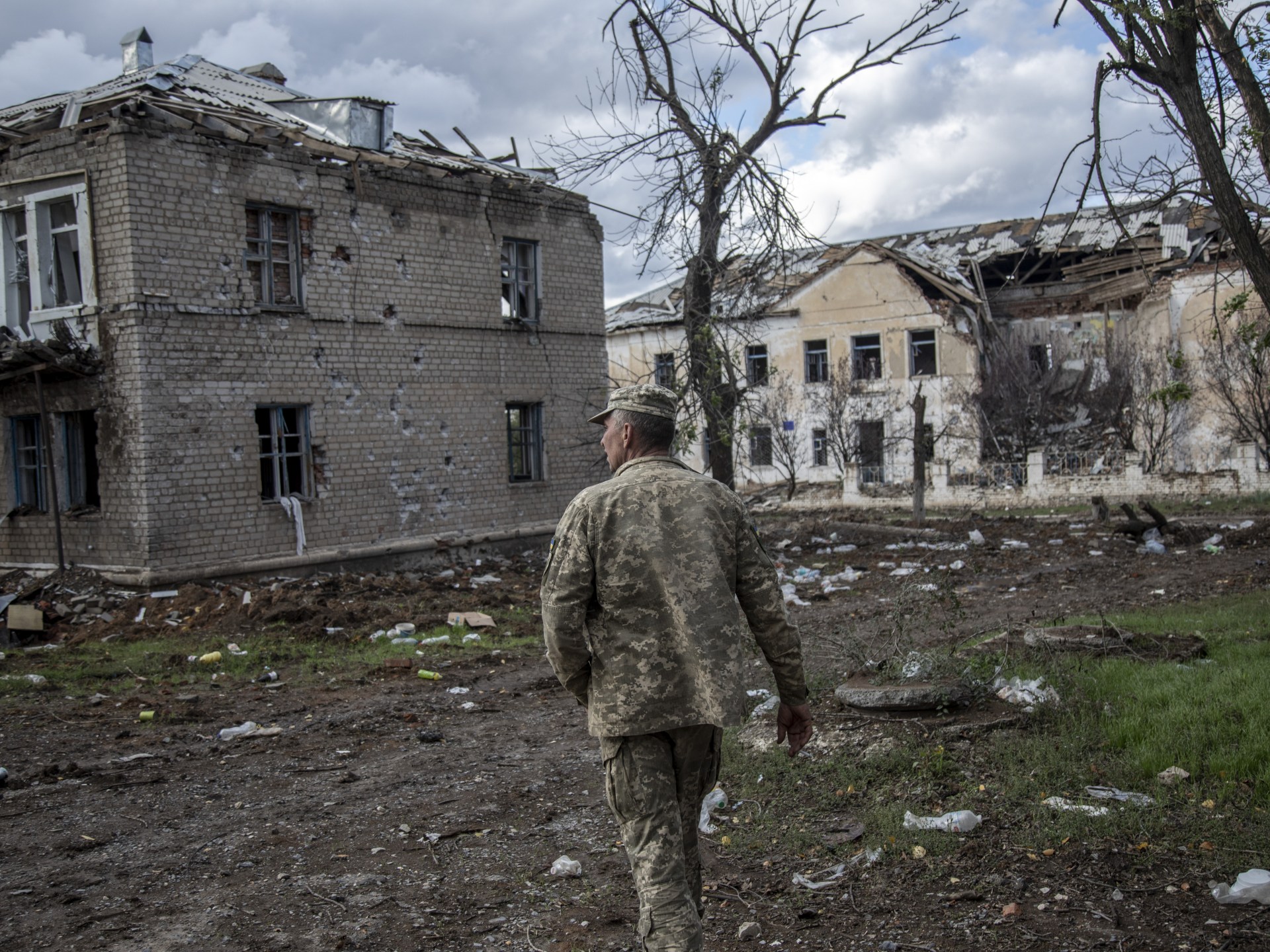 القوات الأوكرانية تستعيد مناطق في خيرسون وتستعد لمعارك في لوغانسك