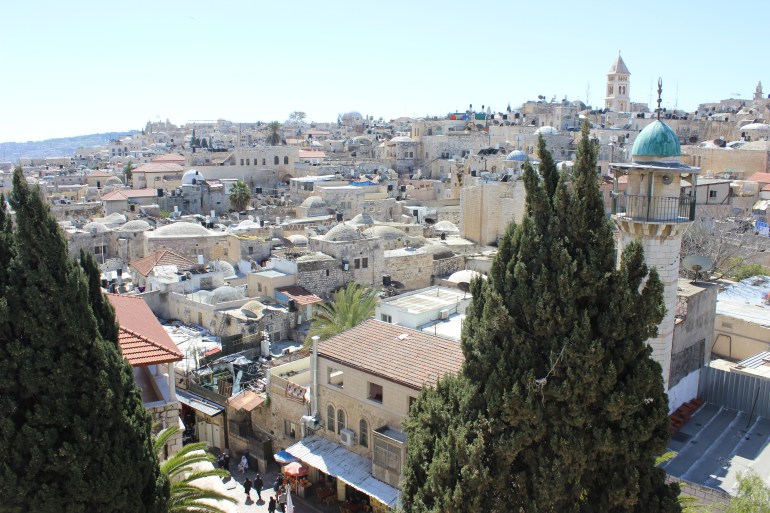 1-أسيل جندي البلدة القديمة في القدس، صورة عامة للبلدة القديمة (ألجزيرة نت)