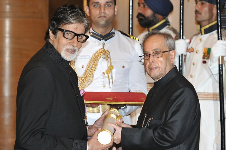 Padma Awards 2015 NEW DELHI, INDIA - APRIL 8: President Pranab Mukherjee presenting the Padma Vibhushan award to Film actor Amitabh Bachchan during the Padma awards ceremony at Rashtrapti Bhawan on April 8, 2015 in New Delhi, India. Bollywood mega-stars Amitabh Bachchan and Dilip Kumar, Shia leader Prince Karim Aga Khan Advocate KK Venugopal, Dharmadhikari of Shri Manjunatha Swamy temple D Veerendra Heggade and nuclear scientist M Ramaswamy Srinivasan were given country's second highest civilian award Padma Vibhushan. Around 50 eminent persons from different fields were bestowed with the three categories of Padma awards by President Pranab Mukherjee today. (Photo by Ajay Aggarwal/Hindustan Times via Getty Images) gettyimages-468904718