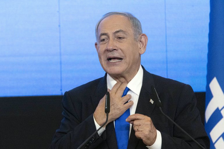 Benjamin Netanyahu addresses his supporters