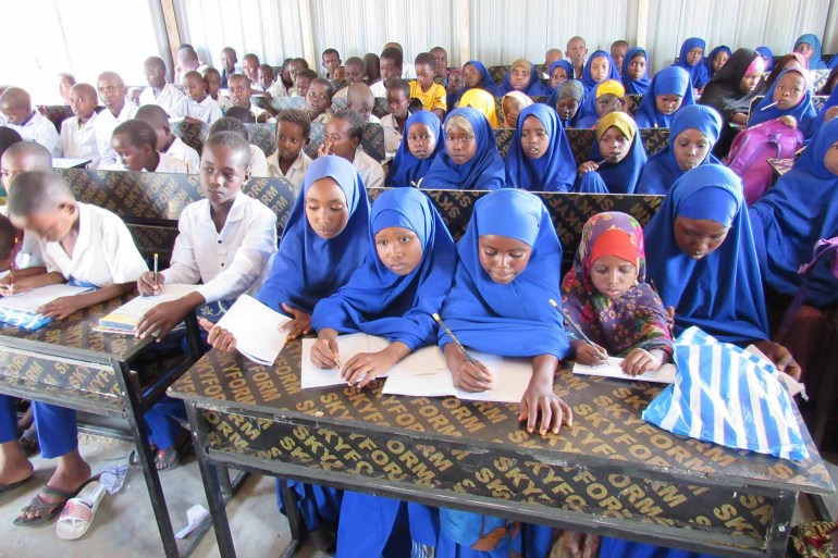 3 ملايين طفل صومالي خارج المدرسة.. الجوع يطارد الصوماليين ويقتل حلم أطفالهم بالتعليم