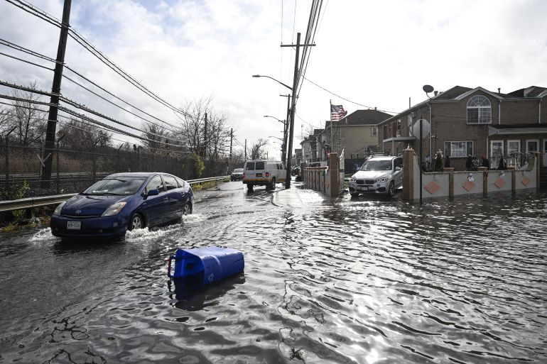 Winter storm causes severe flooding in Queens, NY