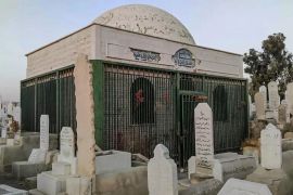 إحدى مقابر العاصمة السورية دمشق (الجزيرة نت)