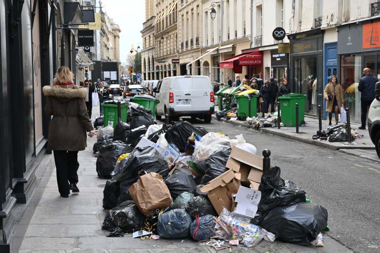 Garbage piles up in Paris following strikes