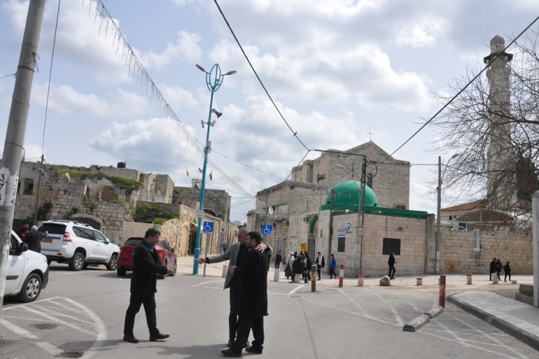 البلدة القديمة في اللد صراع على الهوية والتصعيد لمحاولات السلطات الإسرائيلية طمس الرموز العربية