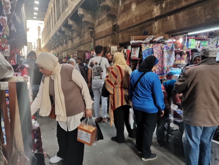 FW: الخيامية.. شارع يحكي تاريخ زينة رمضان بمصر