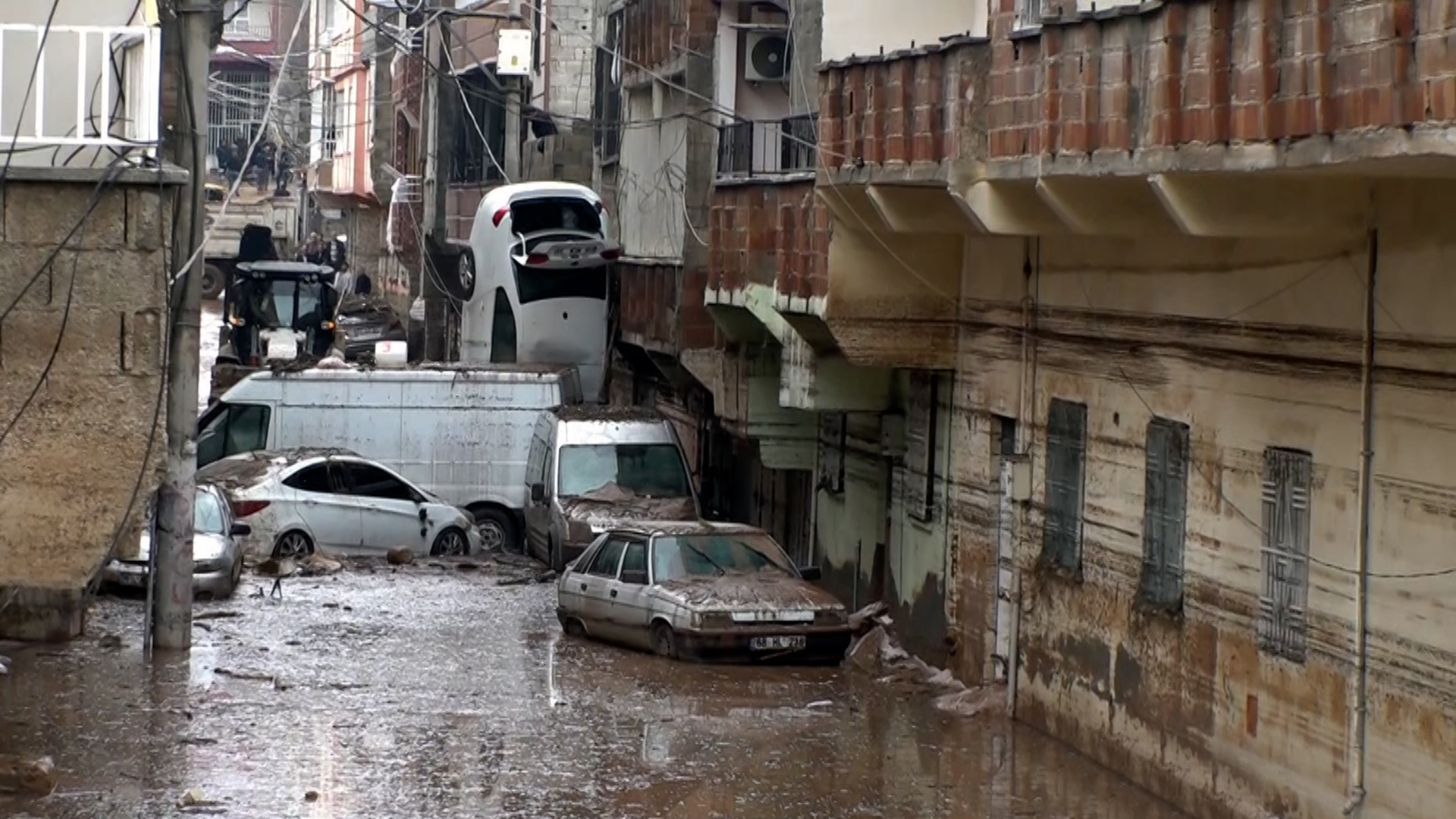 تفاقم معاناة المتضررين من الزلزال والفيضانات في تركيا | البرامج