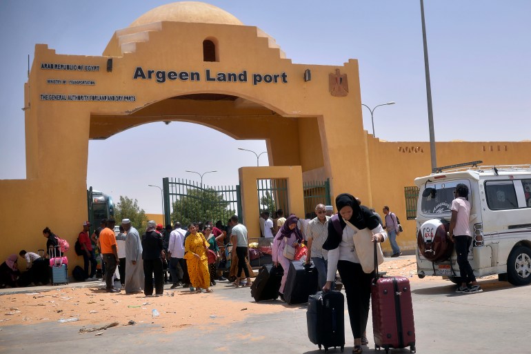 ASVAN, EGYPT - APRIL 27: Citizens are seen upon their arrival in Egypt's Argeen Land port border crossing gate following their evacuation process from Sudan, due to clashes between the Sudanese army and paramilitary Rapid Support Forces (RSF) since April 15th, in Asvan, Egypt on April 27, 2023. ( Adam Abdulfttah - Anadolu Agency )