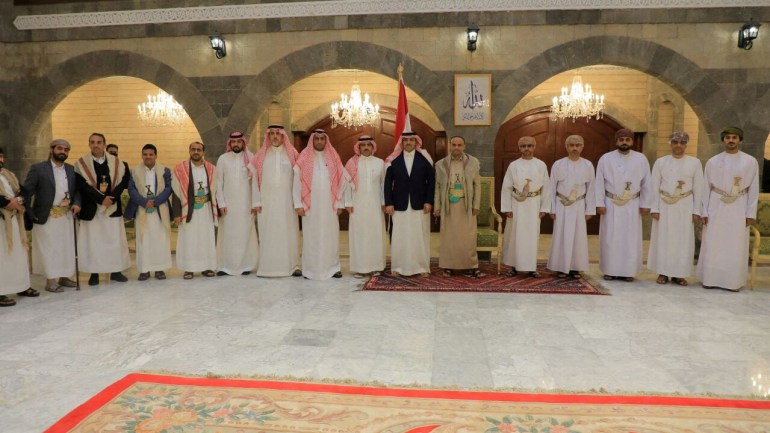Head of the Houthi Supreme Political Council Mahdi al-Mashat meets with Saudi and Omani delegations at the Republican Palace in Sanaa