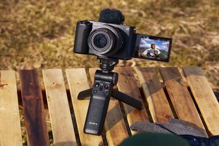 ما هي مميزات أخف وأصغر كاميرا لمدونات الفيديو من سوني كاميرا زد في- إيه1 (ZV-E1)؟؟!