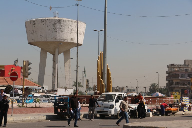 منطقة الباب الشرقي من أهم المناطق التجارية في بغداد - الصورة حصرية للجزيرة نت copy