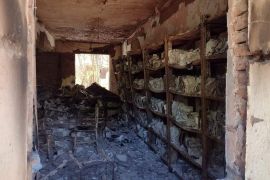 تحولت كتب ومخطوطات تاريخية نادرة الى رماد بفعل حريق المكتبة - مواقع تواصل