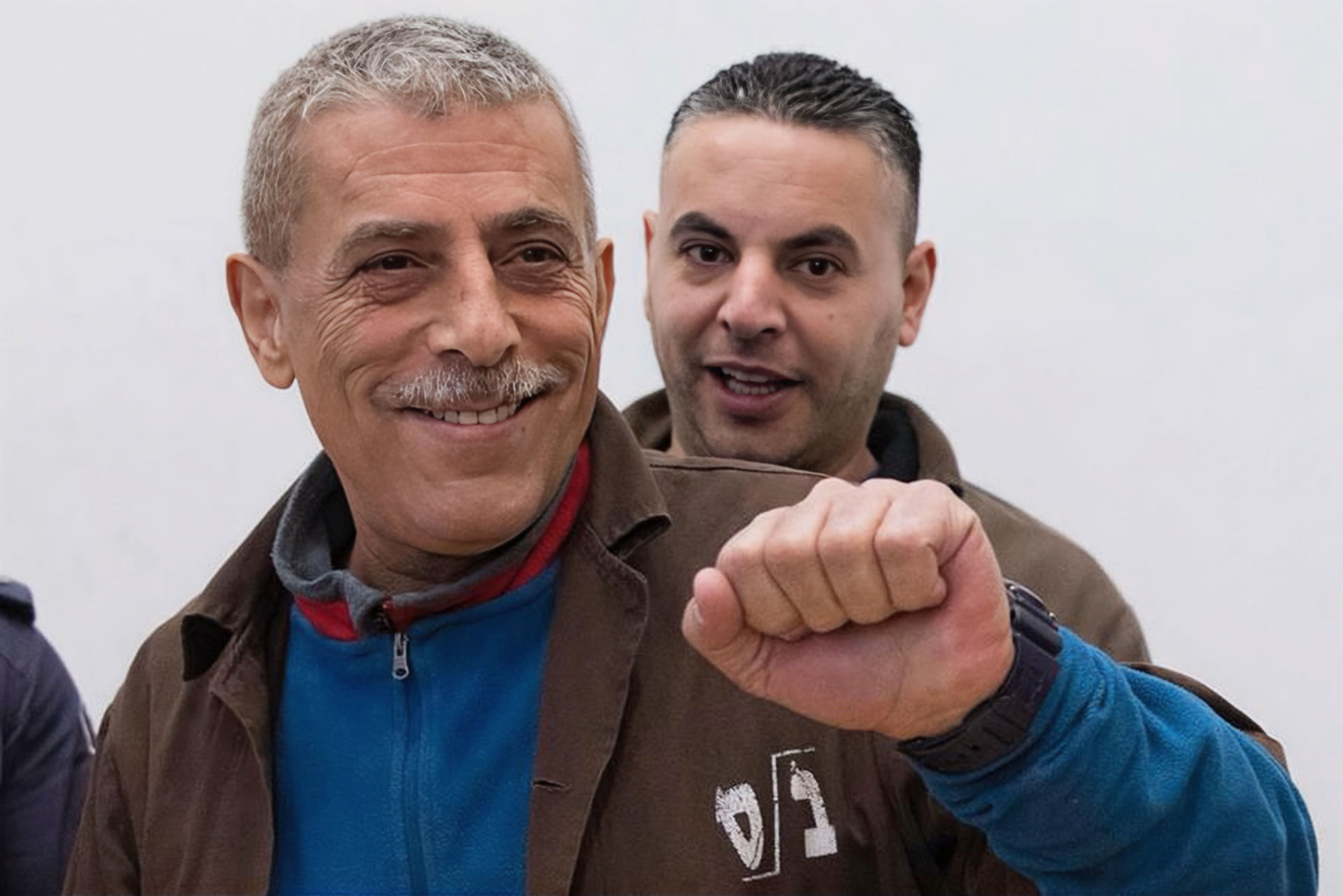 الأسير وليد دقة.. "رجل الكهف" الذي يكتب ليصمد في سجون الاحتلال