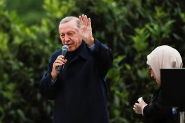 لقد تجدَّد الأمل بفوز الرئيس رجب طيب أردوغان، وامتدَّت أعناق الملايين في المنطقة والعالم متابعة للانتخابات التركية (الجزيرة)