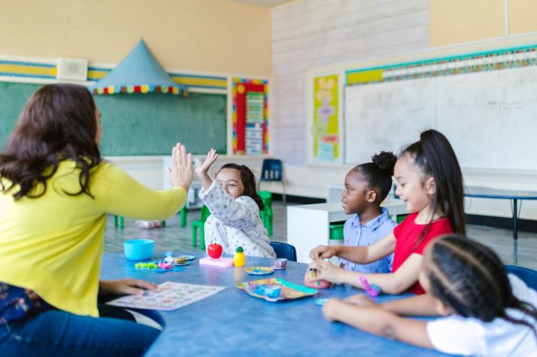 4- الوعي بالاختلافات الفردية في مزاج الأطفال أمرا مهما للمعلمين في إدارة الفصل الدراسي-(بيكسلز)