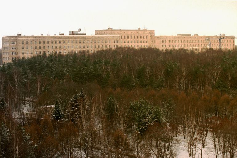 Picture shows a general view of Central Clinical Hospital January 18. Boris Yeltsin's doctors decided on Monday to use drugs rather than surgery to treat the Russian President for a bleeding stomach ulcer that has landed him in hospital and put him under renewed pressure to step aside. CVI/WS