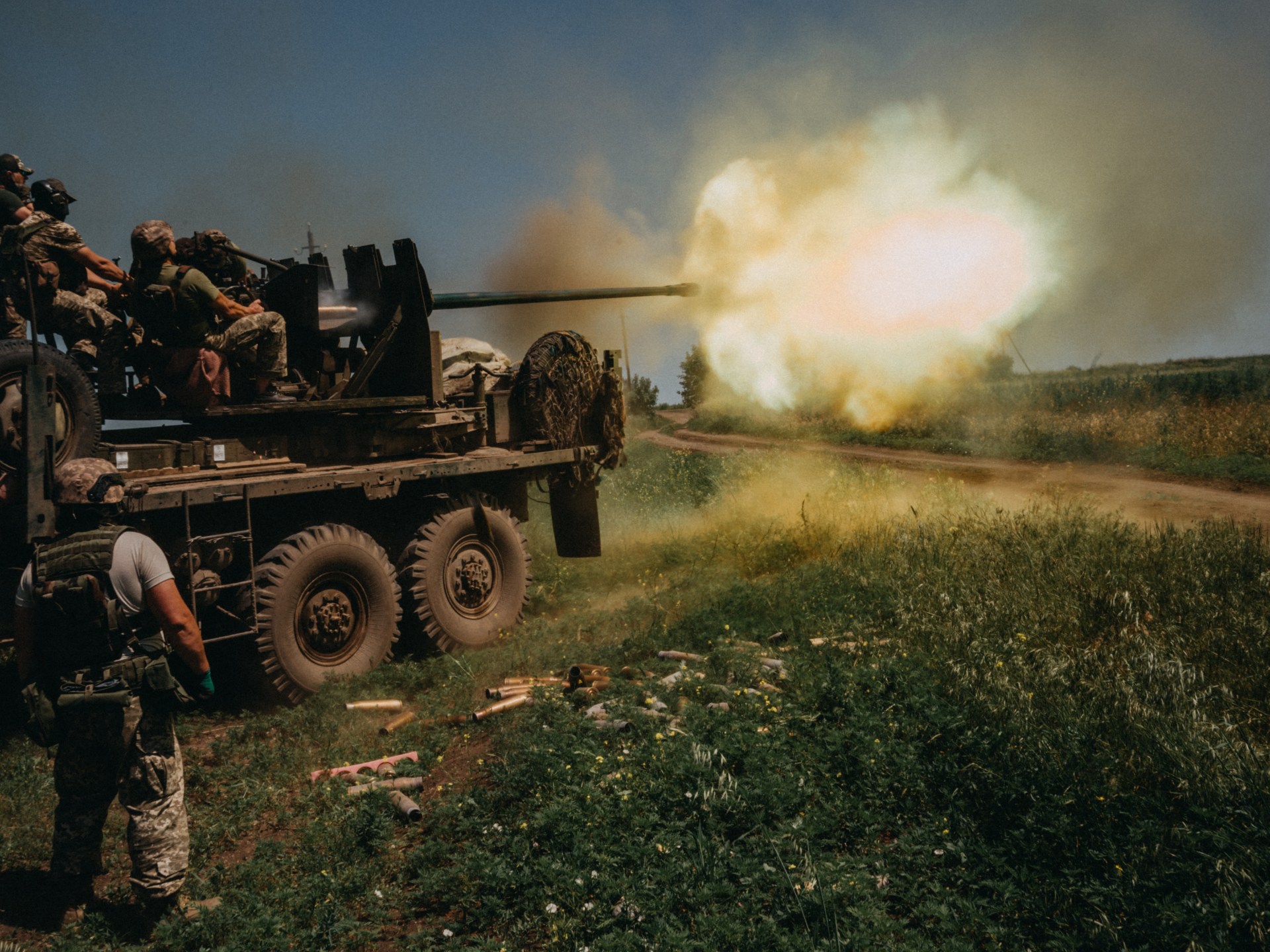 هجوم أوكراني جديد على باخموت.. روسيا تؤكد استمرارها بالحرب رغم تمرد فاغنر وواشنطن: المعركة تمرّ بلحظة حاسمة