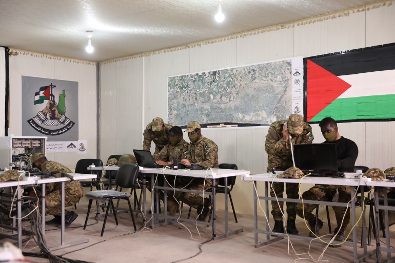 صور خاصة للغرفة المشتركة للمقاومة الفلسطينية أثناء مناورات "الركن الشديد"