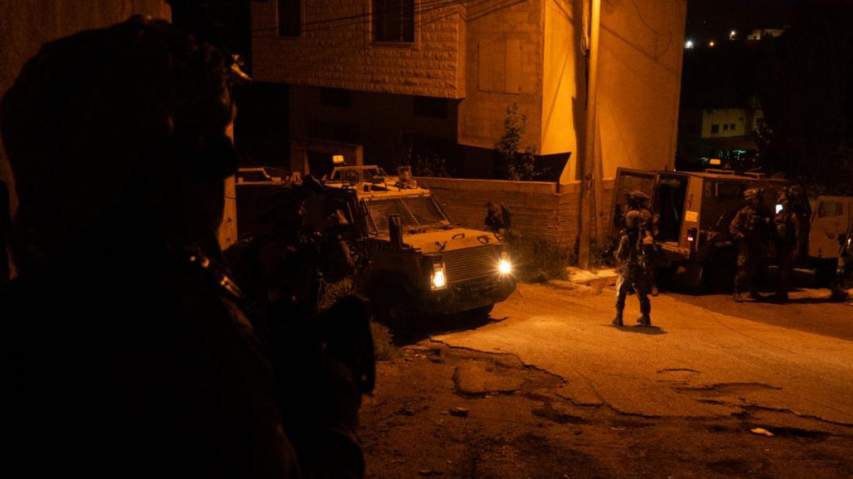 شهداء وقصف وتفجير باقتحام قوات الاحتلال نابلس وجنين بالضفة