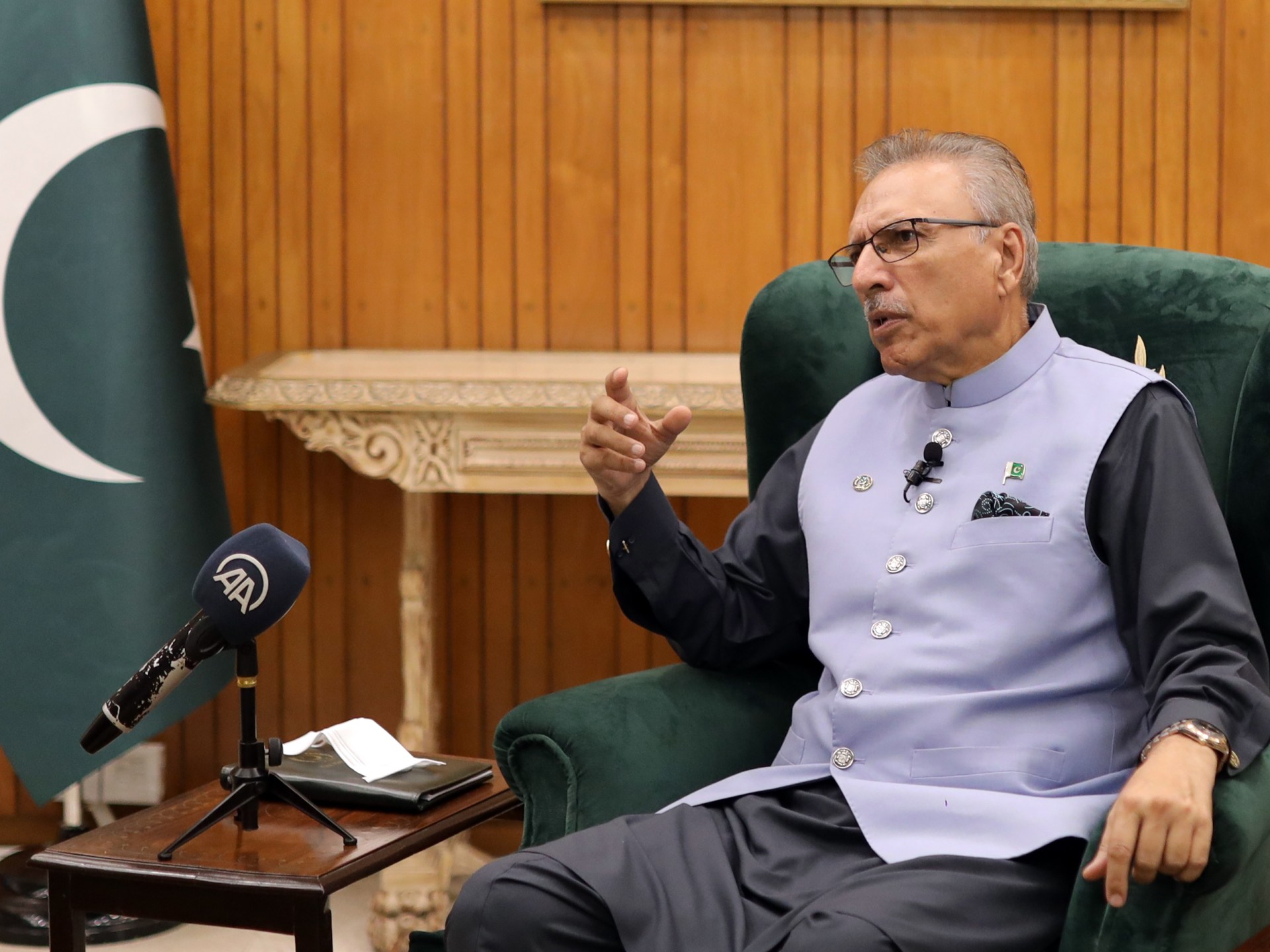 الرئيس الباكستاني يحل البرلمان تمهيدا لإجراء انتخابات عامة