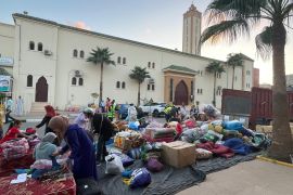 المغرب/ الرباط/ سناء القويطي/ جمع التبرعات أمام مسجد الهدى ضواحي الرباط