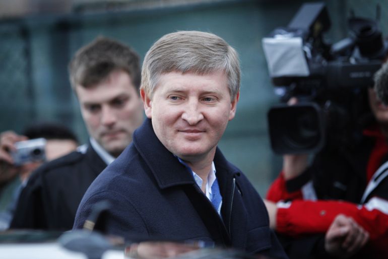 epa03053324 Ukrainian billionaire and Shakhtar Donetsk's soccer club owner Rinat Akhmetov speaks to the media outside hospital during a visit to the soccer team's head coach Mircea Lucescu following his car accident in Bucharest, Romania, 08 January 2012. Lucescu, the Romanian coach of Shakhtar Donetsk, has been hospitalized after his SUV car was hit by a tramway in Bucharest on Friday, 06 January 2012. Akhmetov is ranked by Forbes' The World's Billionaires as number 39, with an estimated wealth of $16 billion U.S. dollars, at the end of 2011. EPA/ROBERT GHEMENT