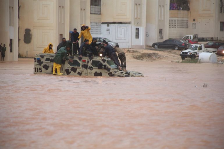 36 قتيلا في مناطق شرق ليبيا جراء عاصفة دانيال واستمرار عمليات الإنقاذ