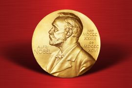 بعض المعلقين دعوا إلى حجب جائزة نوبل للسلام هذا العام (شترستوك)
