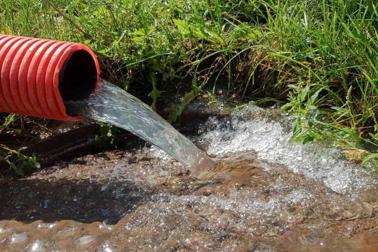 تحفظ على استخدام المياه المعالجة بعد انتاج المواد لكيميائية في ري الأراضي (غيتي)