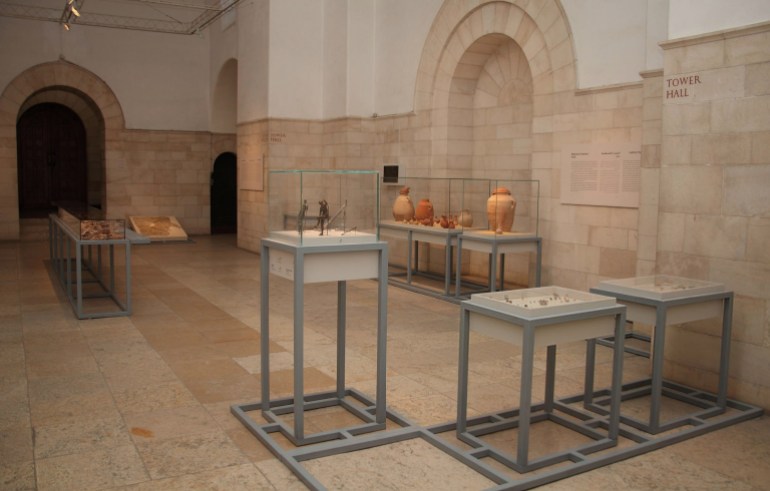 At the Rockefeller Museum, display cases show artefacts from thirty years of archaeological excavations (in Ashkelon, and funded by the Leon Levy Foundation), Jerusalem, Israel, July 10, 2016. Among the depicted artefacts are several jugs and juglets found in the first Philistine cemetery ever found (which dates from the 11th to 8th centuries BCE). (Photo by Dan Porges/Getty Images))