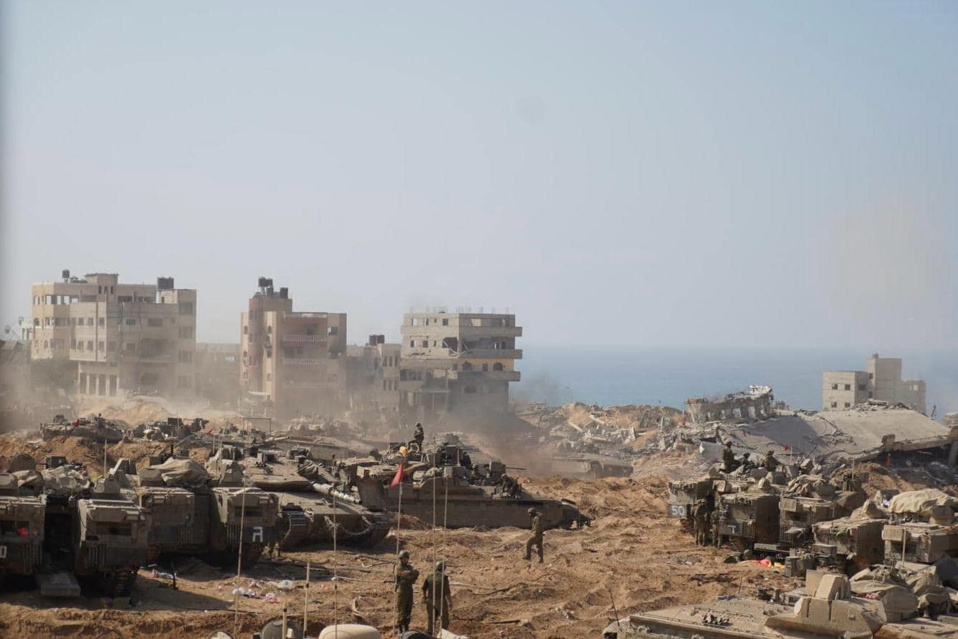 خبير عسكري للجزيرة نت: هذه الأسلحة تستخدم في الحرب على غزة