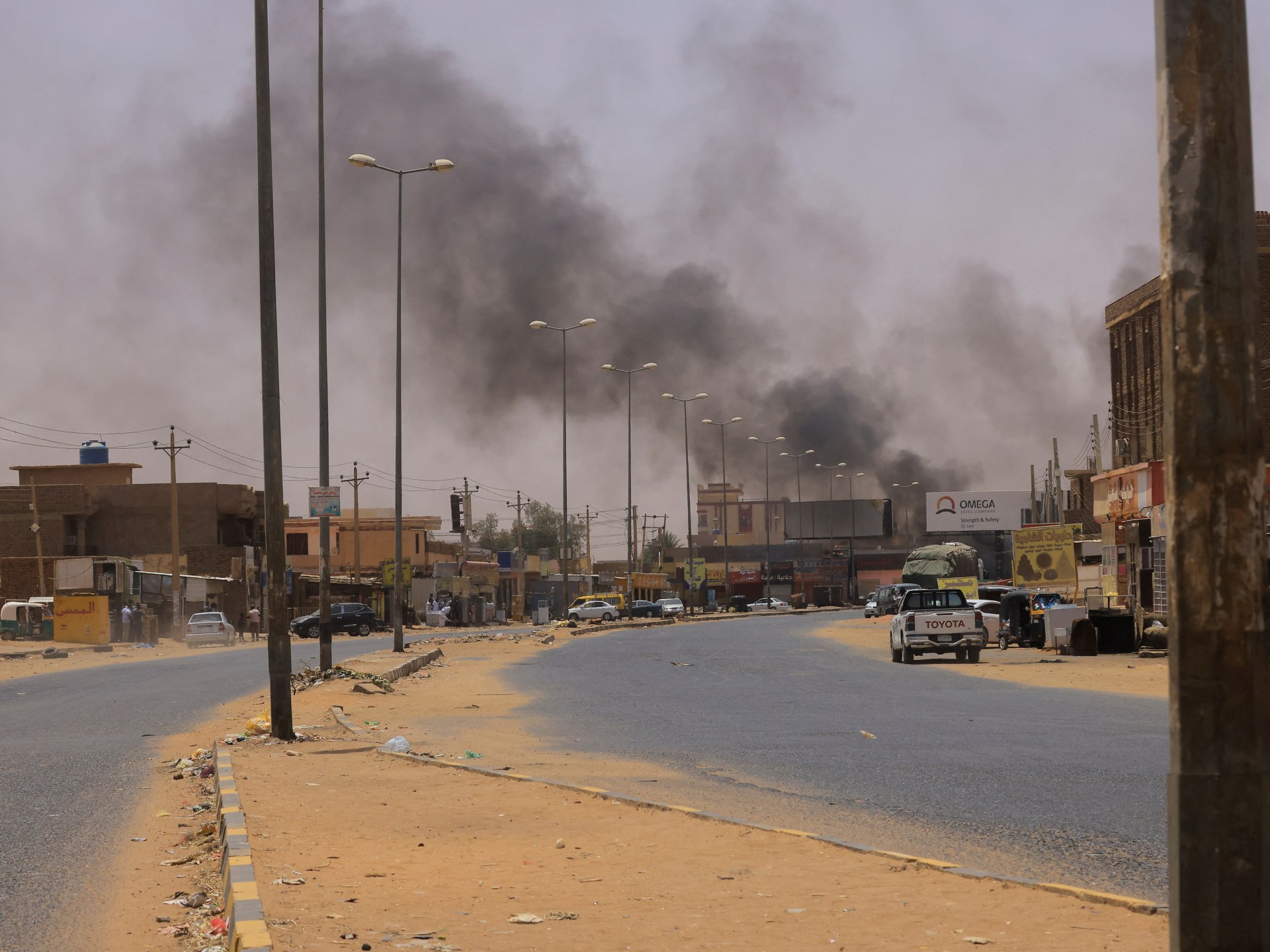 أكثر من 20 قتيلا إثر سقوط قذائف في سوق شعبي بالخرطوم | أخبار