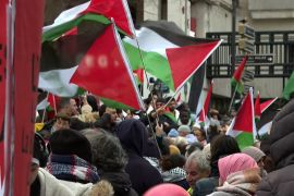 مظاهرات في العاصمة الفرنسية باريس دعماً لغزة (الجزيرة)