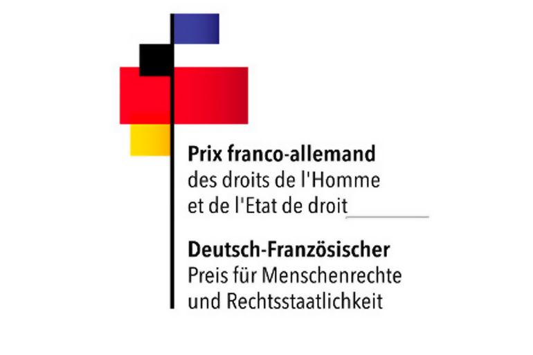 شعار الجائزة الفرنسية الألمانية لحقوق الإنسان وسيادة القانون المصدر: https://www.diplomatie.gouv.fr/fr/dossiers-pays/allemagne/relations-bilaterales/prix-franco-allemand-des-droits-de-l-homme-et-de-l-etat-de-droit/