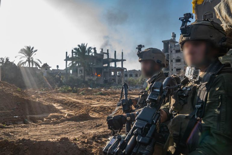 توغل بطيء وخطير جدا لقوات الجيش الإسرائيلي في شمال القطاع. (الصور من المتحدث باسم الجيش الإسرائيلي التي عممها للاستعمال الحر والنشر في وسائل الإعلام".