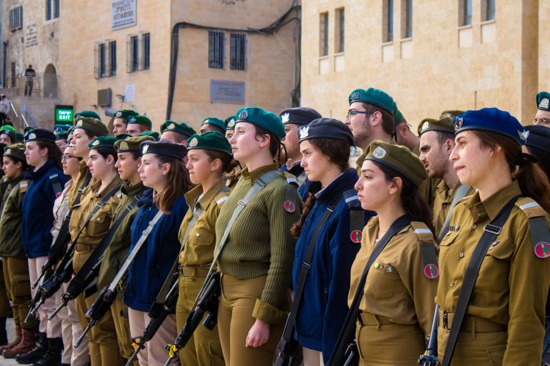 Jerusalem, Israel – December 28, 2023 Induction ceremony for new graduates of the IDF officer school. Soldiers come from various battalions and after two months of training they are appointed officers