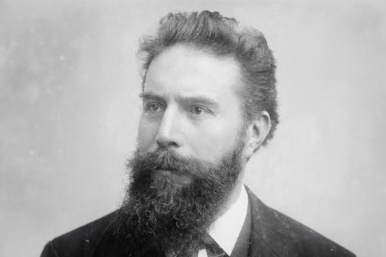 (Original Caption) Portrait of Wilhelm Roentgen (1845-1923), German physicist. Photograph.